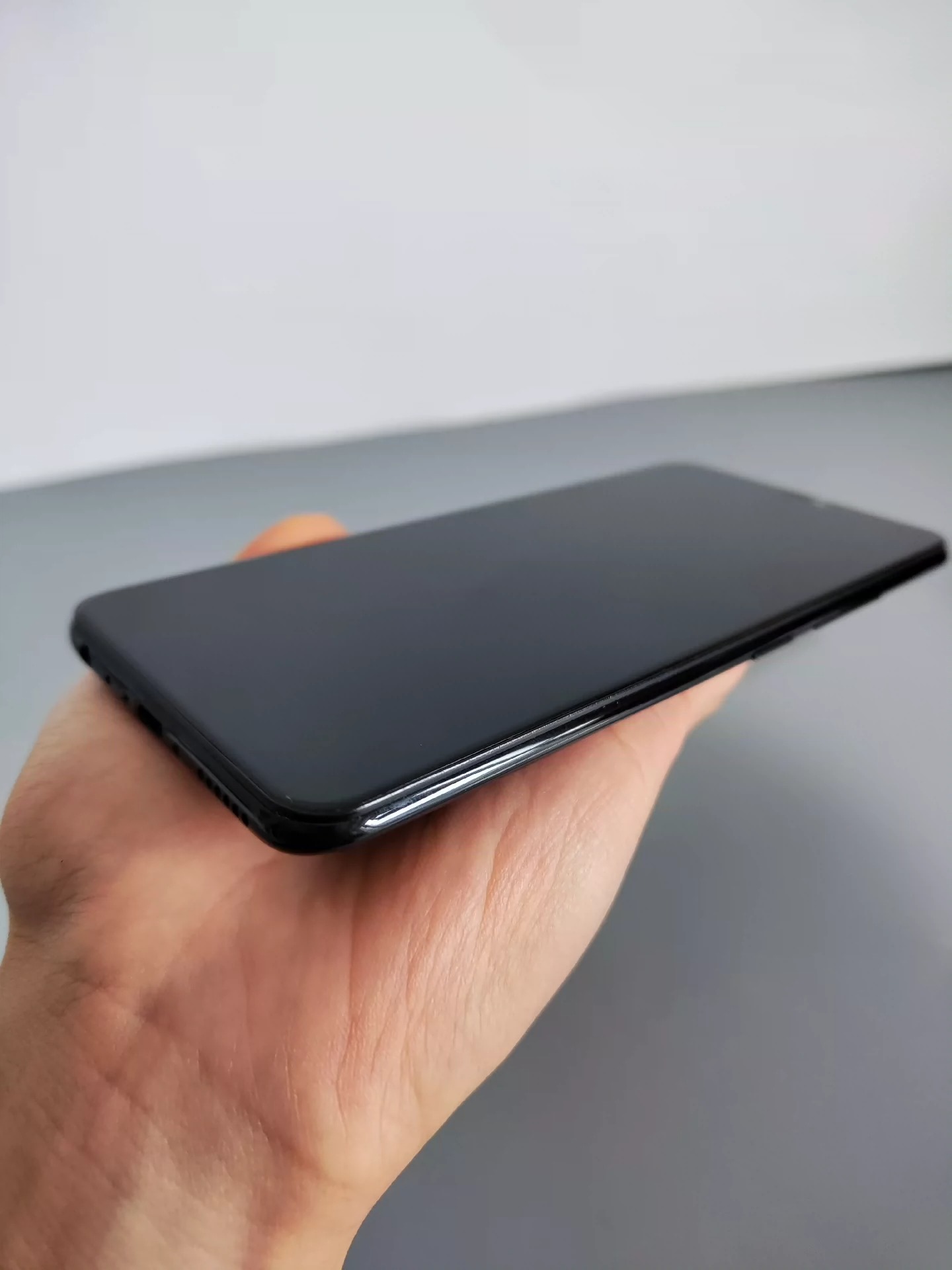 vivo Y85(全网通)手机,4+64G内存 手机功能全都正常,支持指纹面容解锁,成色如图,正常使用痕迹,屏幕基本没有划痕,工作机/备用机首选 vivo Y85(全网通)手机,4+64G内存 手机功能全都正常,支持指纹面容解锁,成色如图,正常使用痕迹,屏幕基本没有划痕,工作机/备用机首选